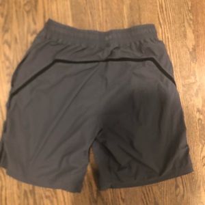 Rhone versatility short